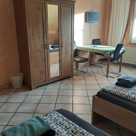 Haus Roseneck-Pension Am Stadtrand Borchen Szoba fotó