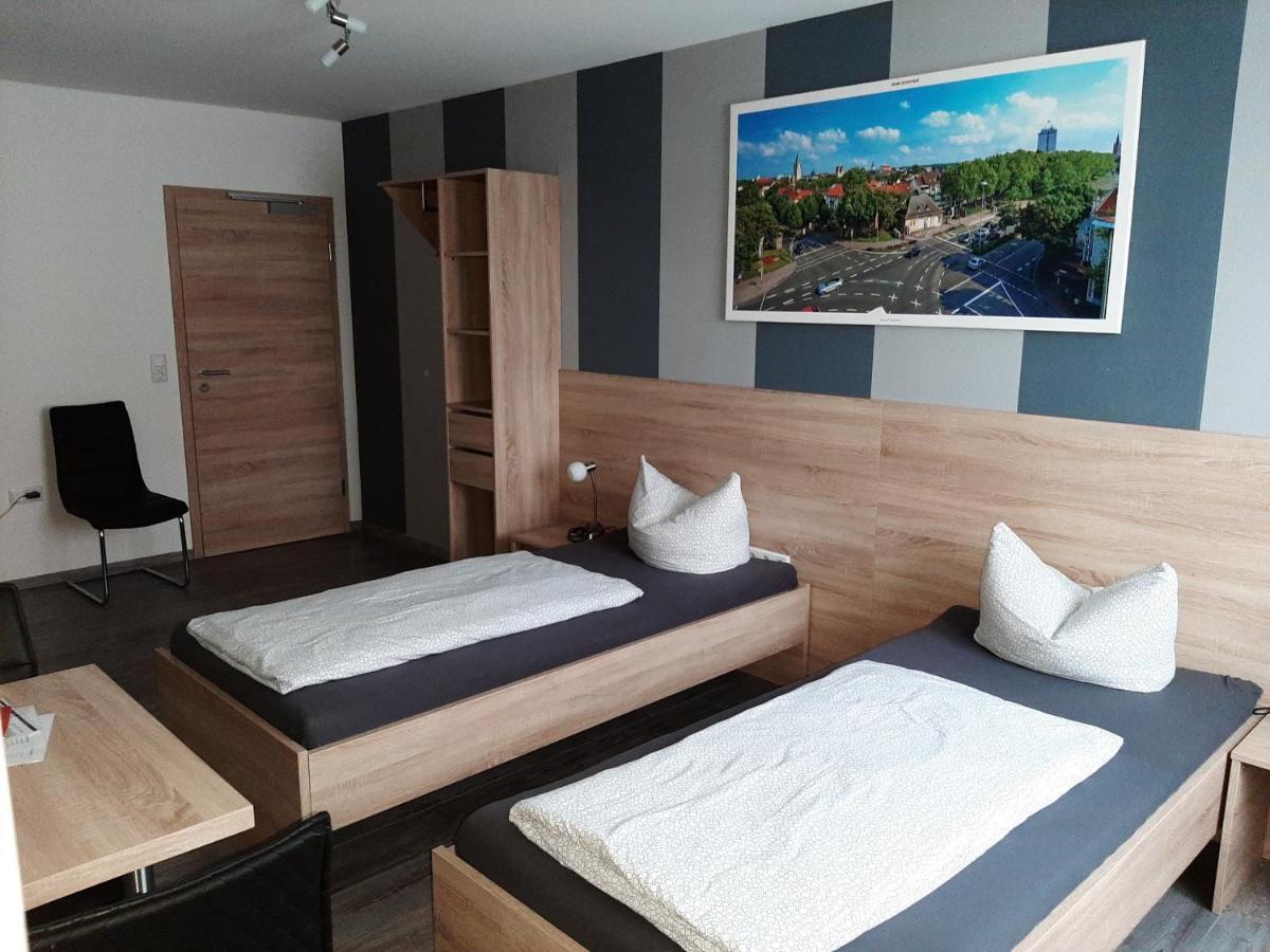 Haus Roseneck-Pension Am Stadtrand Borchen Kültér fotó