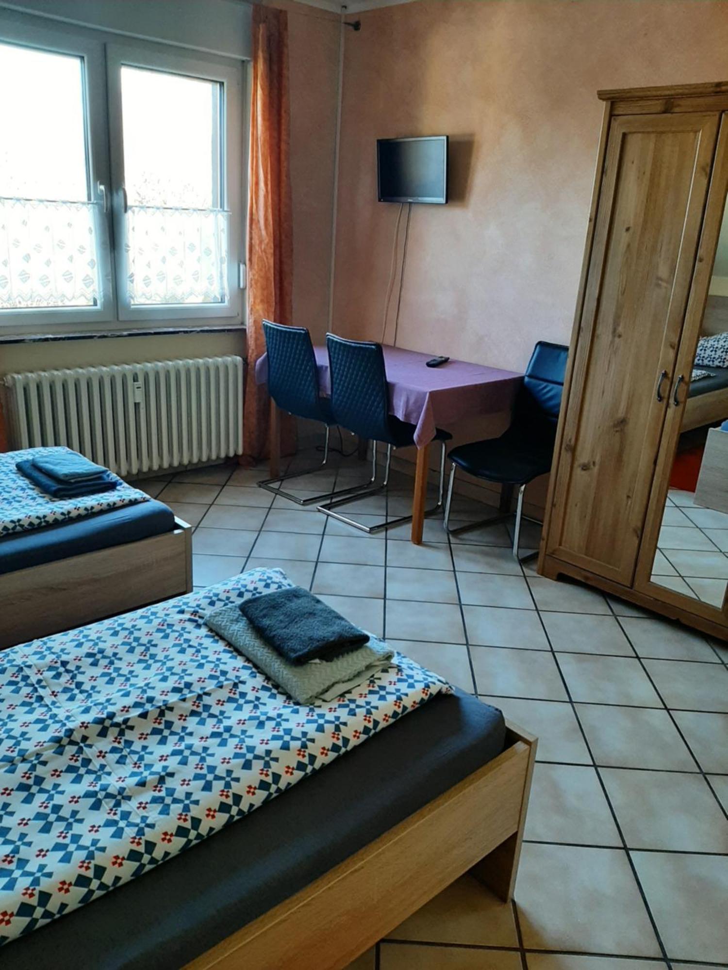 Haus Roseneck-Pension Am Stadtrand Borchen Szoba fotó